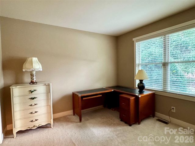 894 Dunroy Drive, Hendersonville, NC 28739
