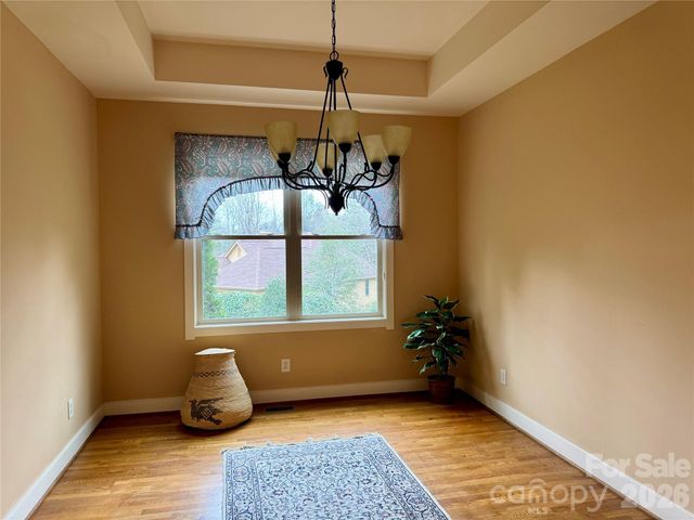 894 Dunroy Drive, Hendersonville, NC 28739
