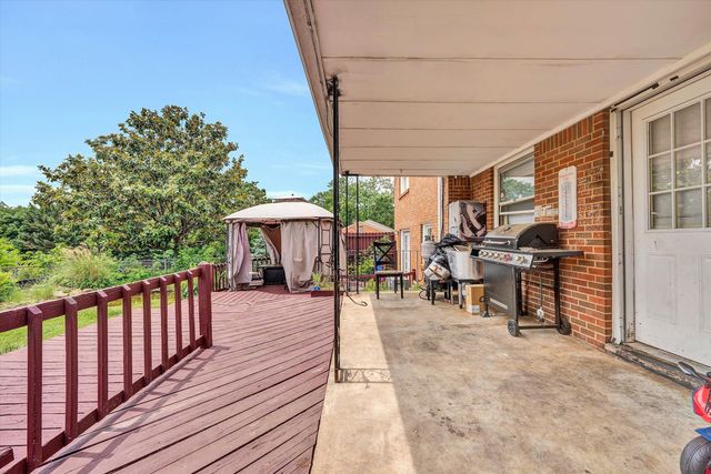4348 Tellico RD NW, Roanoke, VA 24017