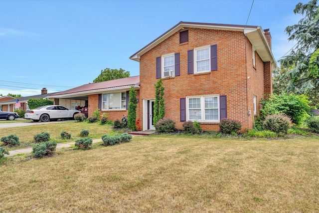 4348 Tellico RD NW, Roanoke, VA 24017