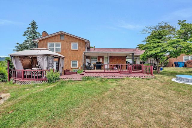 4348 Tellico RD NW, Roanoke, VA 24017