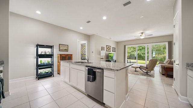 1628 Lewis Lake Ln, Middleburg, FL 32068