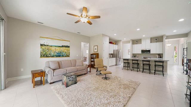1628 Lewis Lake Ln, Middleburg, FL 32068