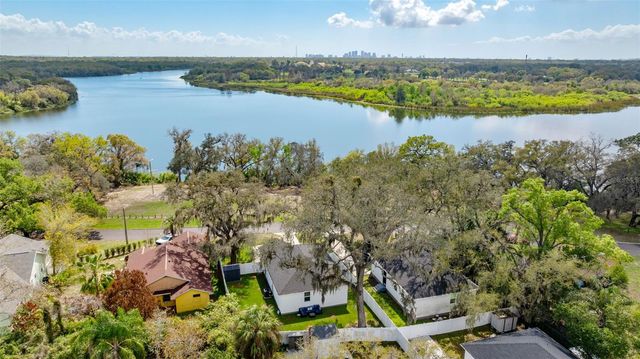 3414 RIVERVIEW DRIVE, Tampa, FL 33604