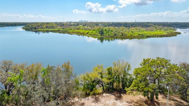 3414 RIVERVIEW DRIVE, Tampa, FL 33604