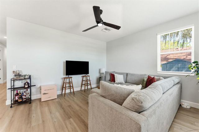 3414 RIVERVIEW DRIVE, Tampa, FL 33604