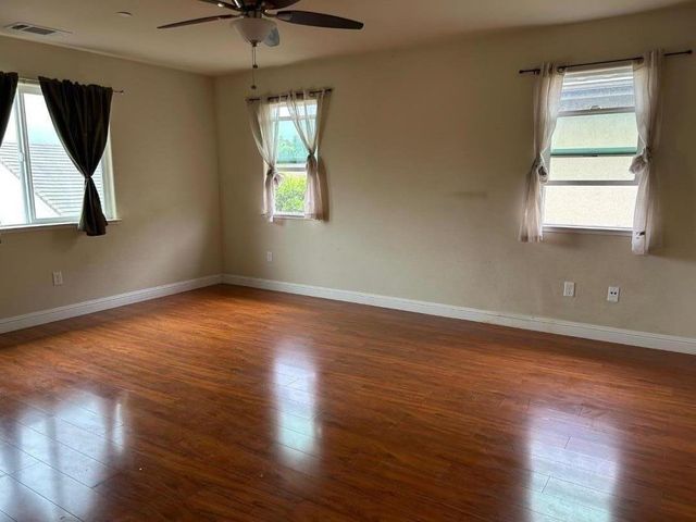 291 Slate Avenue, Hollister, CA 95023