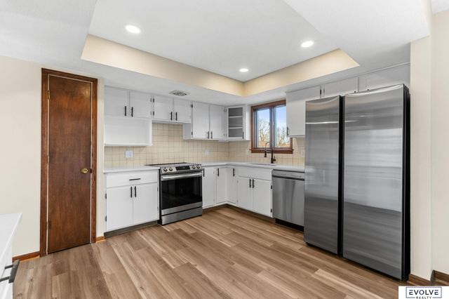 6355 S 140th Circle, Omaha, NE 68137