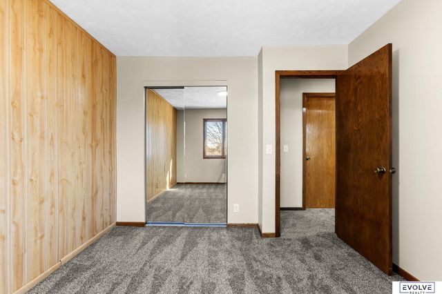 6355 S 140th Circle, Omaha, NE 68137