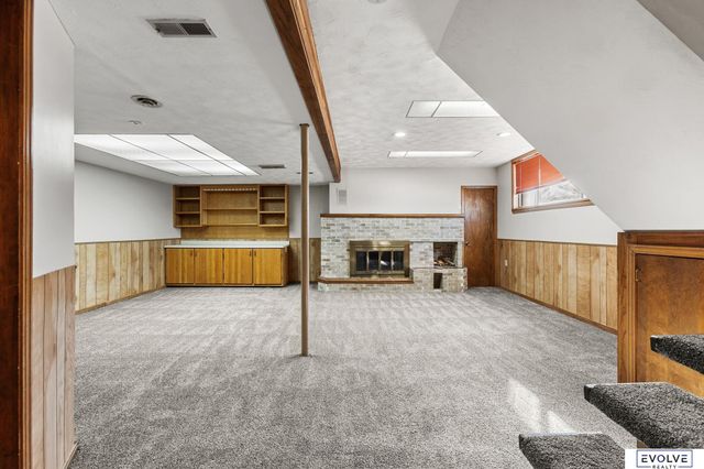 6355 S 140th Circle, Omaha, NE 68137