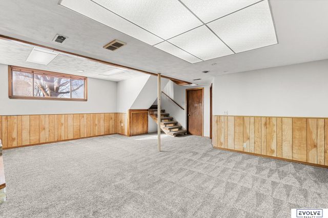 6355 S 140th Circle, Omaha, NE 68137