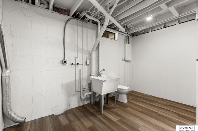 6355 S 140th Circle, Omaha, NE 68137