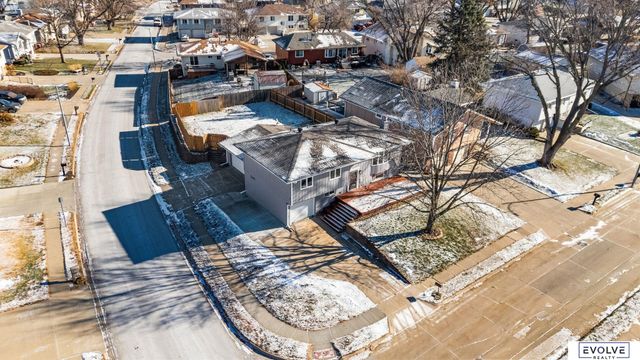 6355 S 140th Circle, Omaha, NE 68137