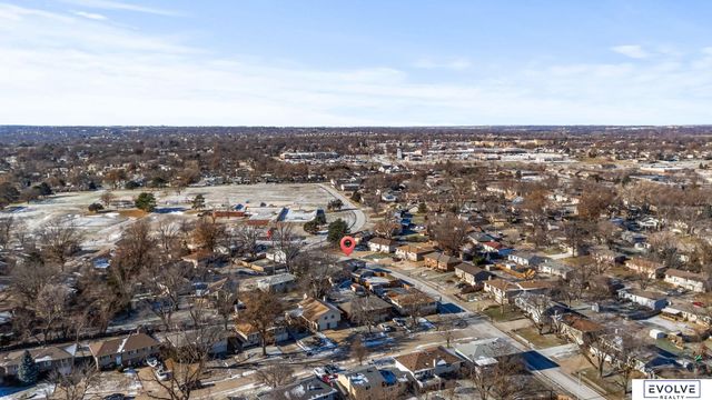 6355 S 140th Circle, Omaha, NE 68137