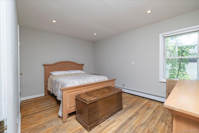 212 Gordon Avenue, Westbury, NY 11590