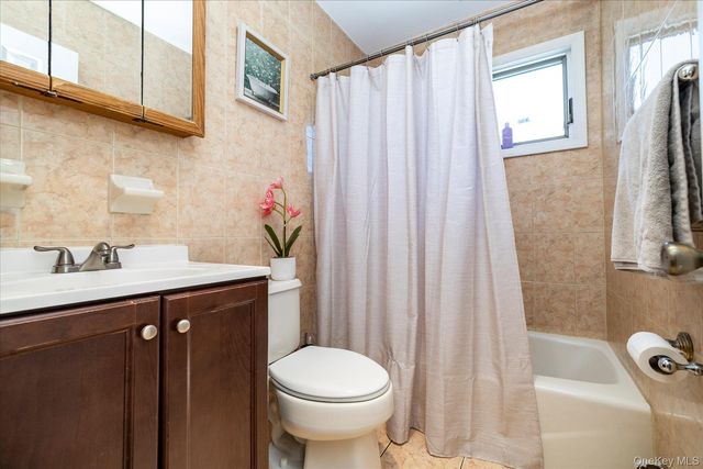 212 Gordon Avenue, Westbury, NY 11590