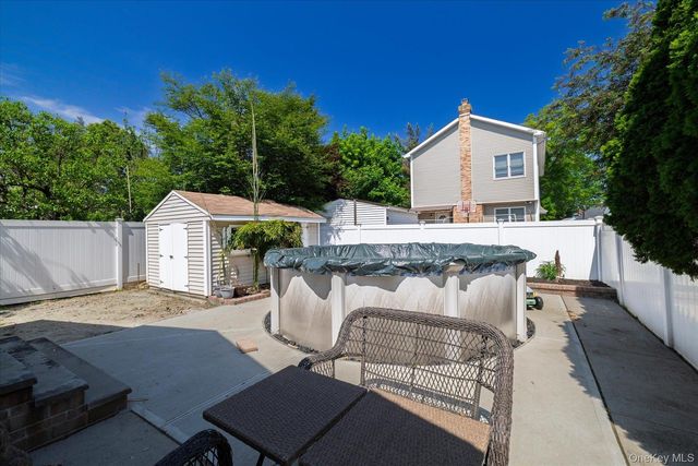212 Gordon Avenue, Westbury, NY 11590