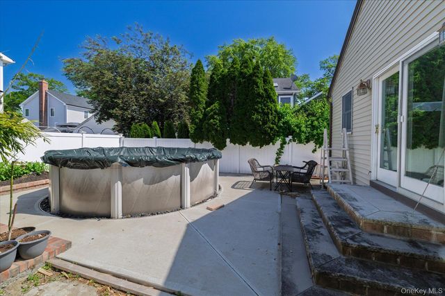 212 Gordon Avenue, Westbury, NY 11590