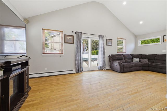 212 Gordon Avenue, Westbury, NY 11590