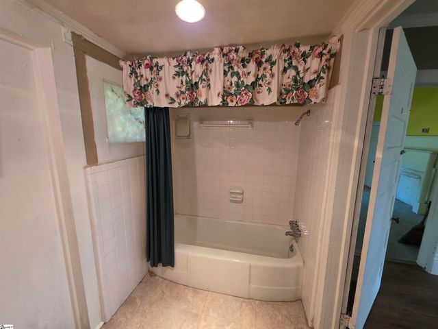 511 S Main Street, Fountain Inn, SC 29644