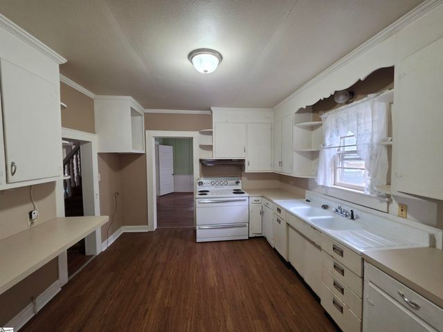 511 S Main Street, Fountain Inn, SC 29644