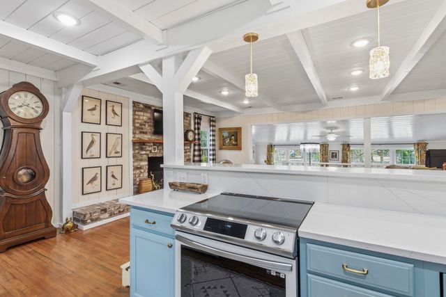 145 Midway Dr., Pawleys Island, SC 29585