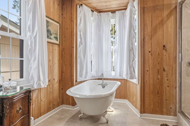 145 Midway Dr., Pawleys Island, SC 29585