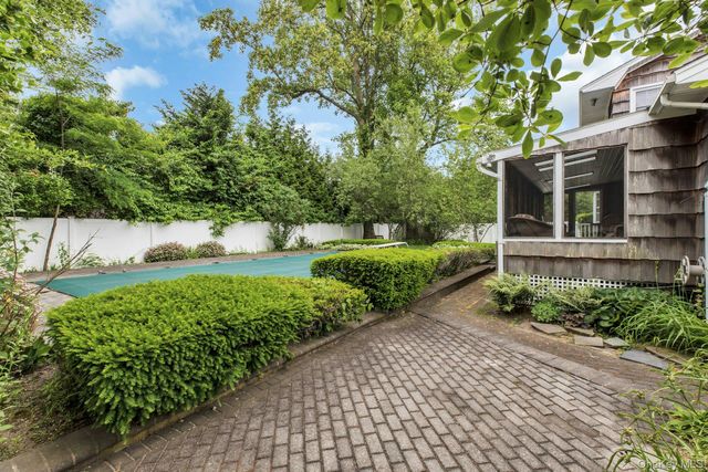 15 Palmer Drive, Sayville, NY 11782