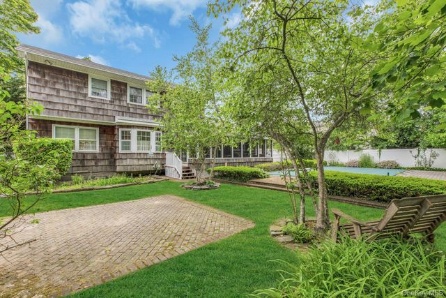 15 Palmer Drive, Sayville, NY 11782