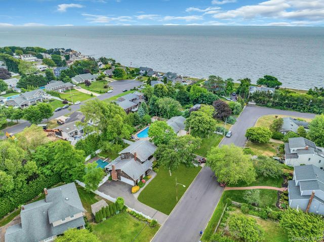 15 Palmer Drive, Sayville, NY 11782