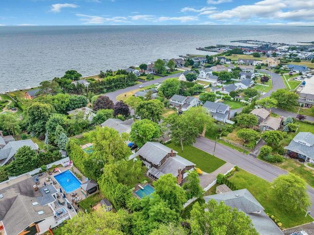 15 Palmer Drive, Sayville, NY 11782
