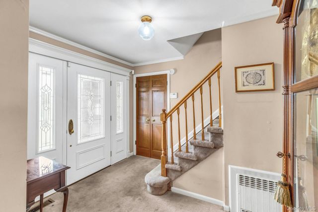 15 Palmer Drive, Sayville, NY 11782