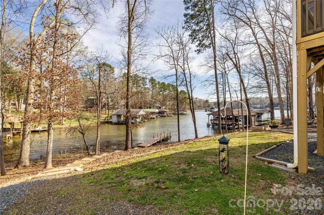 194 Hattaway Circle, Mount Gilead, NC 27306