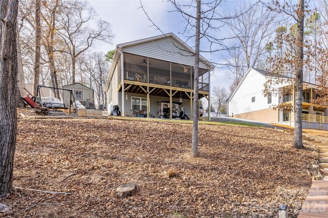 194 Hattaway Circle, Mount Gilead, NC 27306