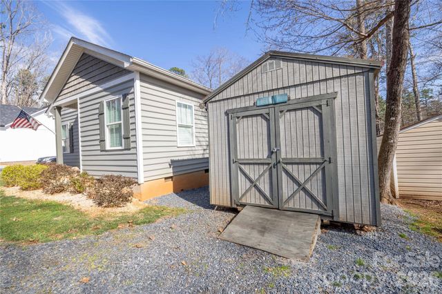 194 Hattaway Circle, Mount Gilead, NC 27306