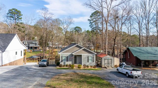 194 Hattaway Circle, Mount Gilead, NC 27306