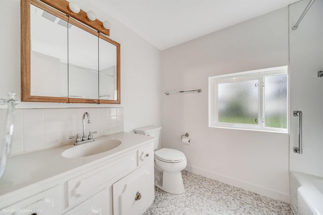 1227 W Central Ave, Spokane, WA 99205