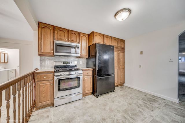 1227 W Central Ave, Spokane, WA 99205