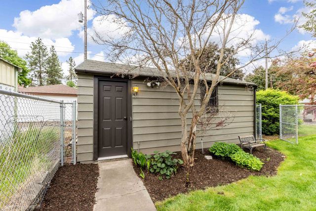 1227 W Central Ave, Spokane, WA 99205