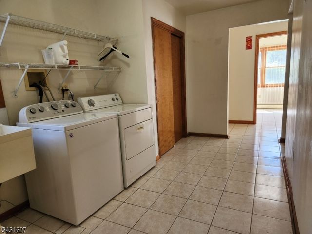 23 Ward St, Fair Lawn Boro, NJ 07410