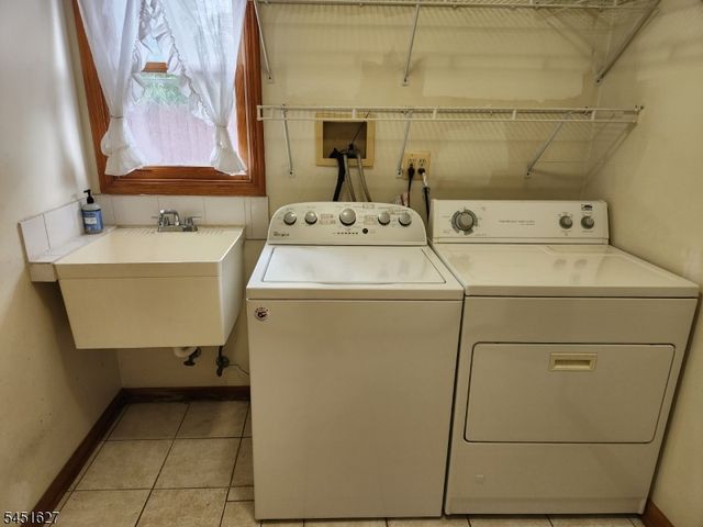 23 Ward St, Fair Lawn Boro, NJ 07410