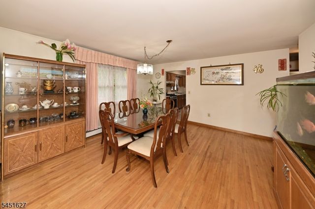 23 Ward St, Fair Lawn Boro, NJ 07410