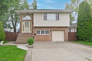 23 Ward St, Fair Lawn Boro, NJ 07410