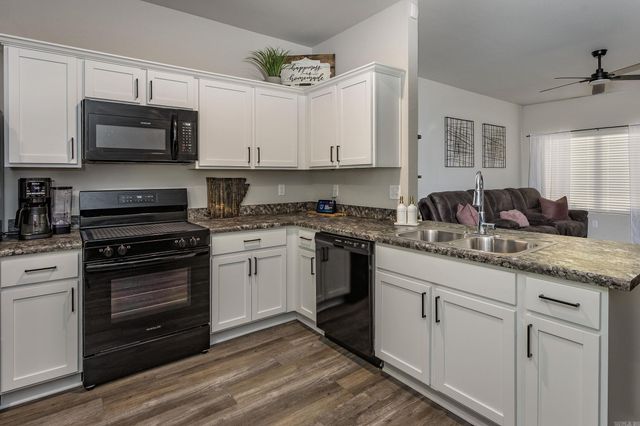 5049 Windflower Cv, Alexander, AR 72002