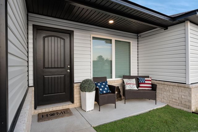 5049 Windflower Cv, Alexander, AR 72002