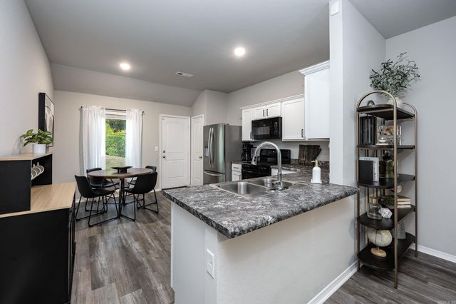 5049 Windflower Cv, Alexander, AR 72002