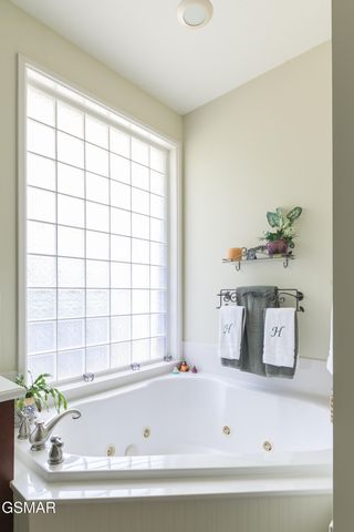 207 Fallen Oak Circle, Seymour, TN 37865