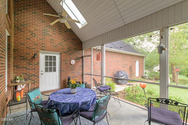 207 Fallen Oak Circle, Seymour, TN 37865