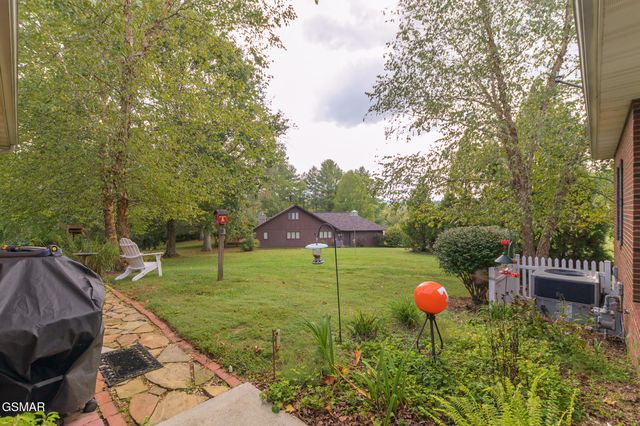 207 Fallen Oak Circle, Seymour, TN 37865