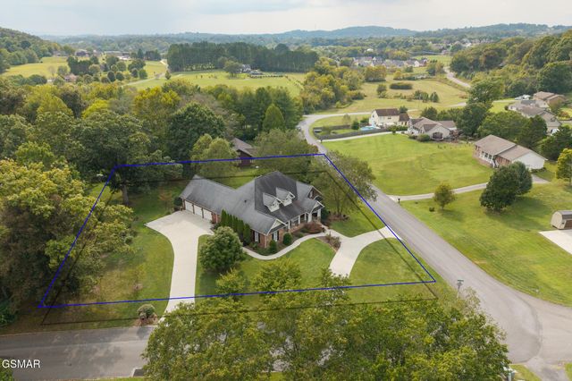 207 Fallen Oak Circle, Seymour, TN 37865